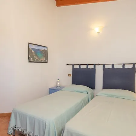 Diomede * סנטה טרזה גאיורה